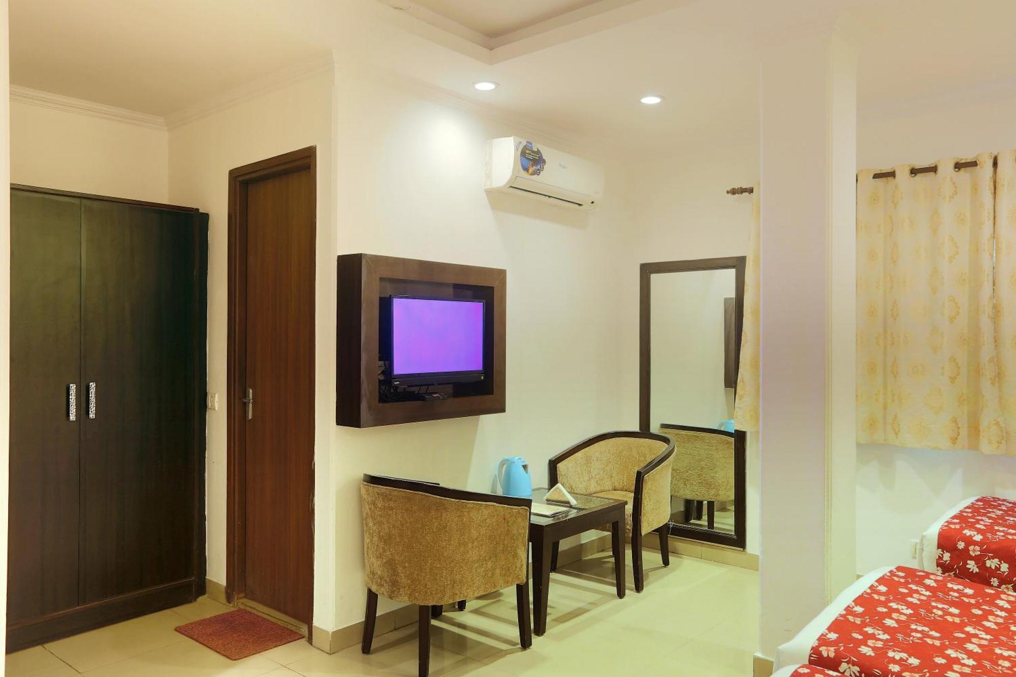 Airport Hotel Chanakya Delhi Új-Delhi Kültér fotó