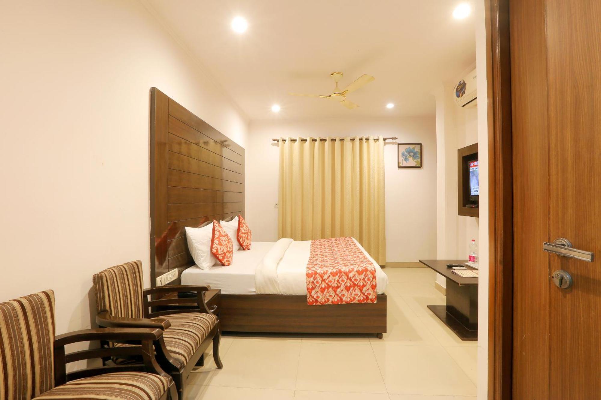 Airport Hotel Chanakya Delhi Új-Delhi Kültér fotó